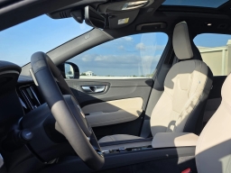 Volvo XC60 Plug-In Hybrid Core T8 AWD 2026