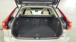 Volvo XC60 Plug-In Hybrid Ultra T8 AWD 2026