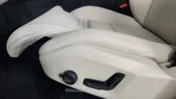 Volvo XC60 Plug-In Hybrid Ultra T8 AWD 2026