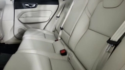 Volvo XC60 Plug-In Hybrid Ultra T8 AWD 2026