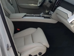 Volvo XC60 Plug-In Hybrid Ultra T8 AWD 2026