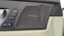 Volvo XC60 Plug-In Hybrid Ultra T8 AWD 2026