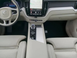Volvo XC60 Plug-In Hybrid Ultra T8 AWD 2026