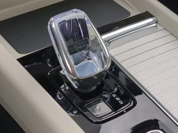 Volvo XC60 Plug-In Hybrid Ultra T8 AWD 2026