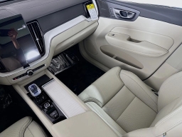 Volvo XC60 Plug-In Hybrid Ultra T8 AWD 2026