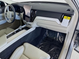 Volvo XC60 Plug-In Hybrid Ultra T8 AWD 2026