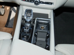 Volvo XC60 Plug-In Hybrid Ultra T8 AWD 2026