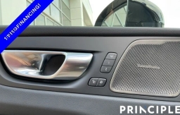 Volvo XC60 Plug-In Hybrid Ultra T8 AWD 2026