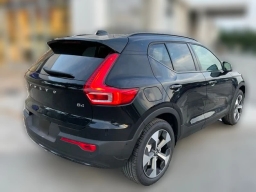 Volvo XC40 Plus B4 FWD 2026