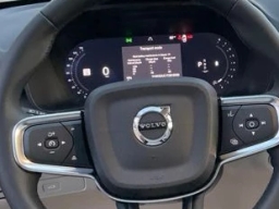 Volvo XC40 Plus B4 FWD 2026