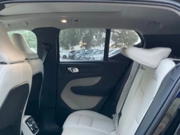 Volvo XC40 Plus B4 FWD 2026