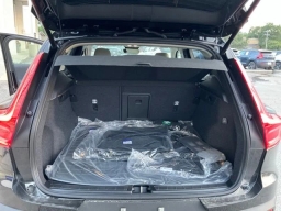 Volvo XC40 Plus B4 FWD 2026