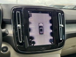Volvo XC40 Plus B4 FWD 2026