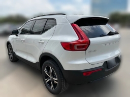 Volvo XC40 Core B4 FWD 2026
