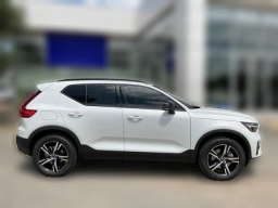 Volvo XC40 Core B4 FWD 2026