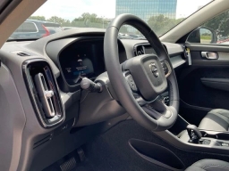 Volvo XC40 Core B4 FWD 2026