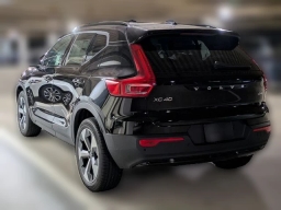 Volvo XC40 Core B4 FWD 2026