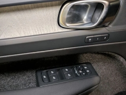 Volvo XC40 Core B4 FWD 2026