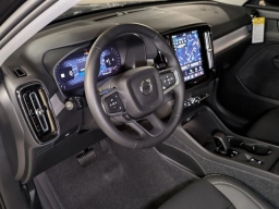 Volvo XC40 Core B4 FWD 2026