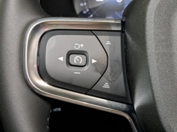 Volvo XC40 Core B4 FWD 2026