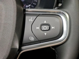 Volvo XC40 Core B4 FWD 2026