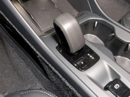 Volvo XC40 Core B4 FWD 2026