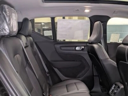 Volvo XC40 Core B4 FWD 2026