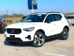 Volvo XC40 Plus B5 AWD 2026