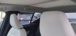 Volvo XC40 Plus B5 AWD 2026