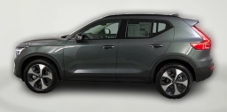 Volvo XC40 Plus B5 AWD 2026