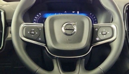 Volvo XC40 Plus B5 AWD 2026