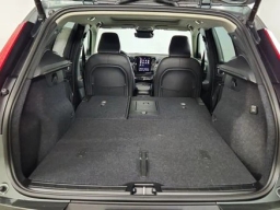 Volvo XC40 Plus B5 AWD 2026