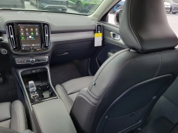 Volvo XC40 Plus B5 AWD 2026
