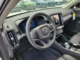 Volvo XC40 Plus B5 AWD 2026