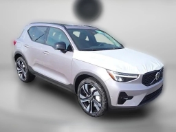 Volvo XC40 Plus B5 AWD 2026