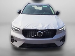 Volvo XC40 Plus B5 AWD 2026