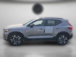 Volvo XC40 Plus B5 AWD 2026