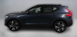 Volvo XC40 Plus B5 AWD 2026