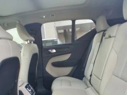 Volvo XC40 Plus B5 AWD 2026