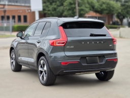 Volvo XC40 Plus B5 AWD 2026