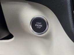Volvo XC40 Plus B5 AWD 2026