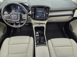 Volvo XC40 Plus B5 AWD 2026