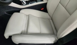 Volvo XC40 Plus B5 AWD 2026
