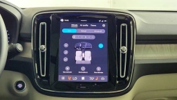 Volvo XC40 Plus B5 AWD 2026