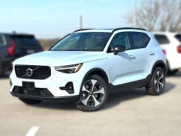 Volvo XC40 Plus B5 AWD 2026