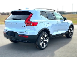 Volvo XC40 Plus B5 AWD 2026
