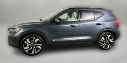 Volvo XC40 Plus B5 AWD 2026