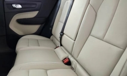 Volvo XC40 Plus B5 AWD 2026