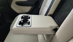 Volvo XC40 Plus B5 AWD 2026