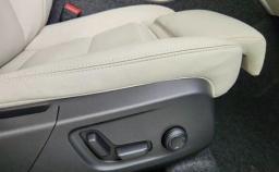Volvo XC40 Plus B5 AWD 2026
